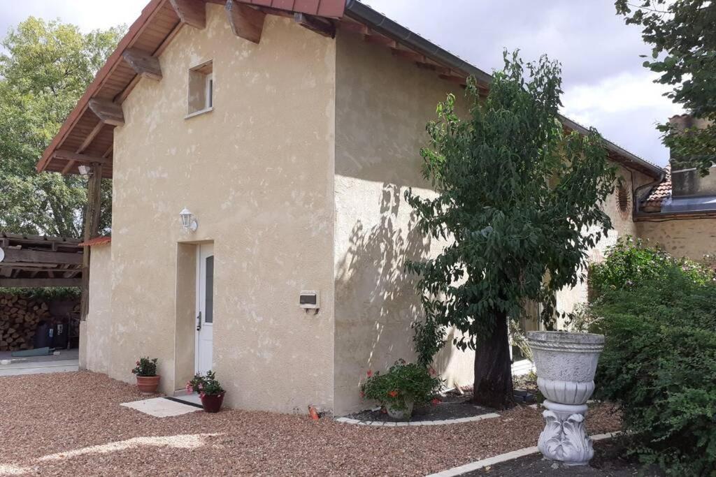 Des Billaudes Holiday home Thuret